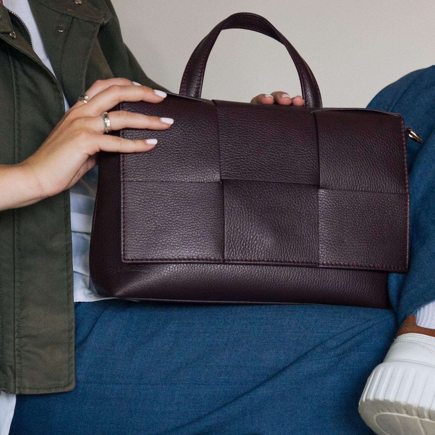 bordo leather bag classy